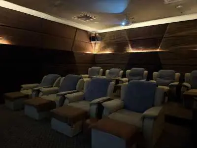 JPEG image 4D34 958C BF 0